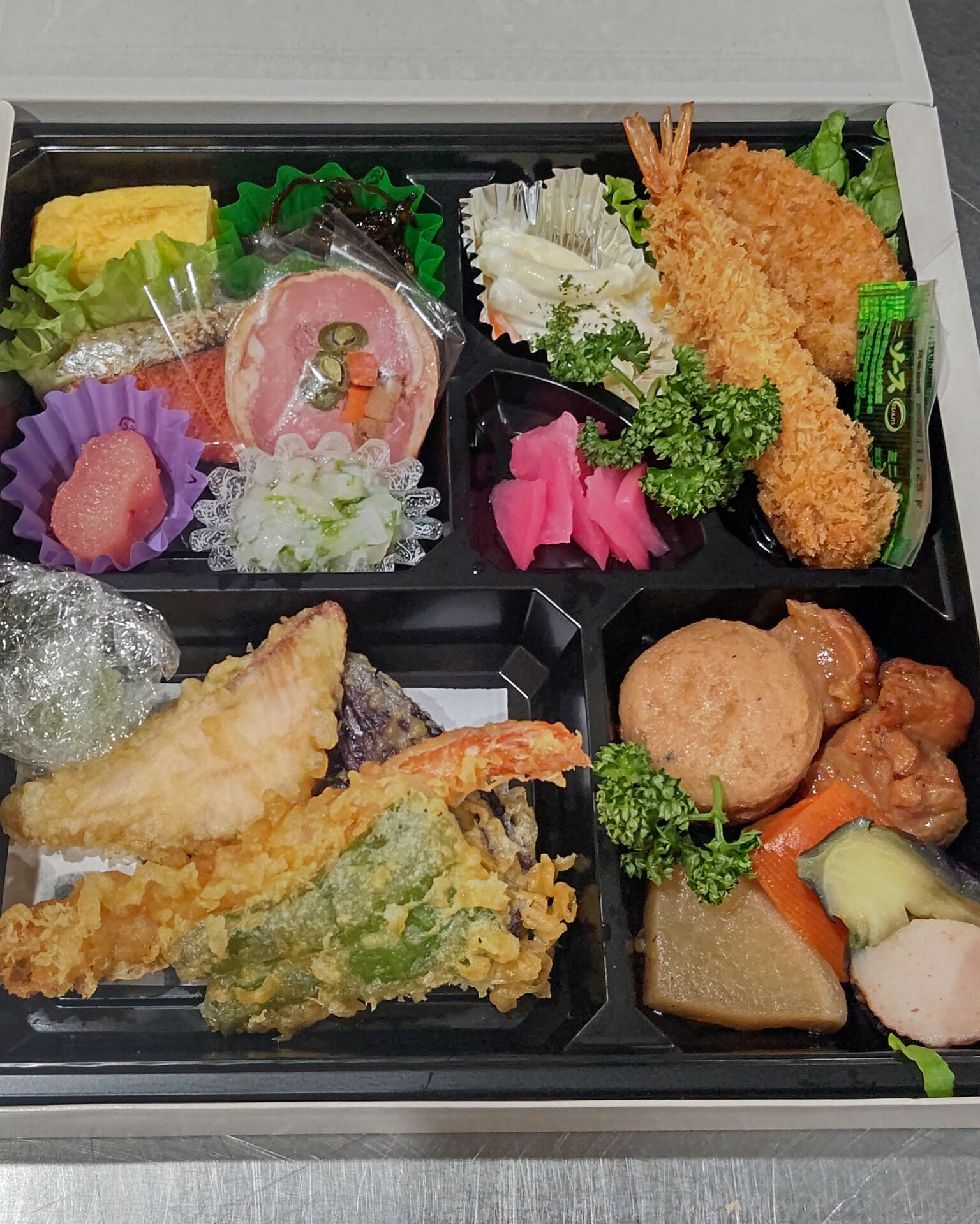 町内会の総会用の御弁当を作りました🥰